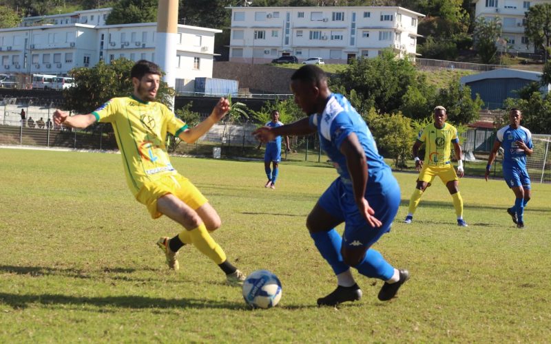 Saint-Denis FC – Tamponnaise : un duel de tacticiens sans vainqueur