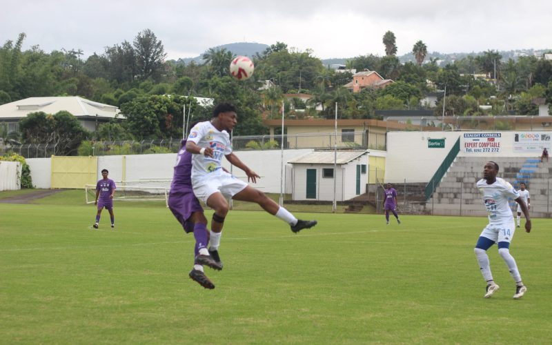 Régionale 1 – J7 : Le Saint-Denis FC frappe fort, la Saint-Pierroise en patron, la Tamponnaise chute à domicile
